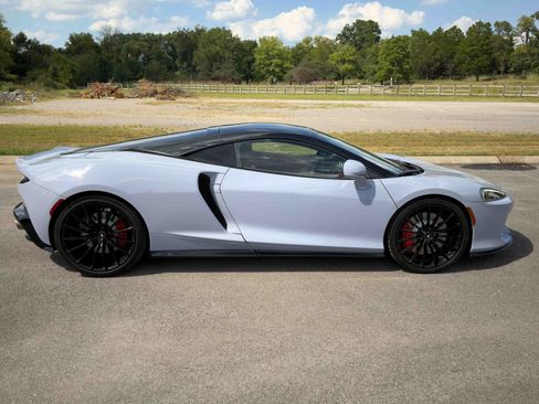 Used 2020 McLaren GT RWD image 12
