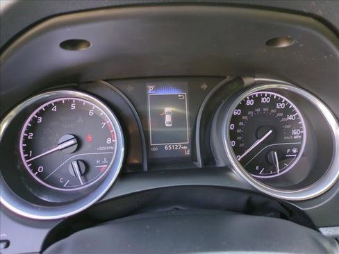 Used 2020 Toyota Camry SE image 11