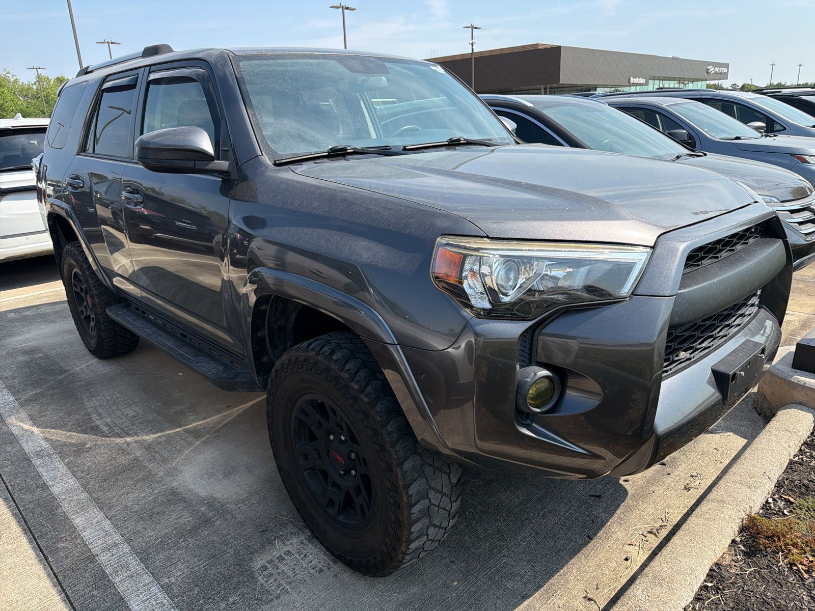 Used 2015 Toyota 4Runner SR5 AWD/4WD image 31
