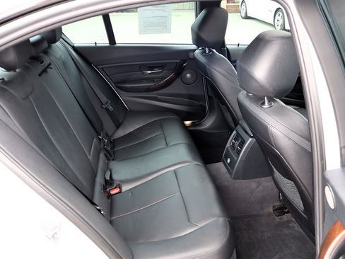 Used 2015 BMW 328i Sedan RWD image 16