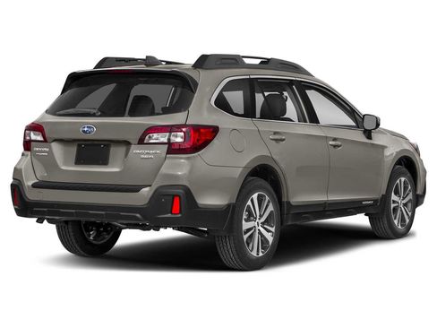 Used 2019 Subaru Outback 3.6R Limited AWD/4WD image 2
