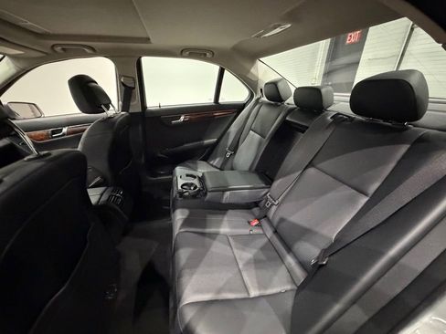 Used 2011 Mercedes-Benz C 300 4MATIC Sedan image 27