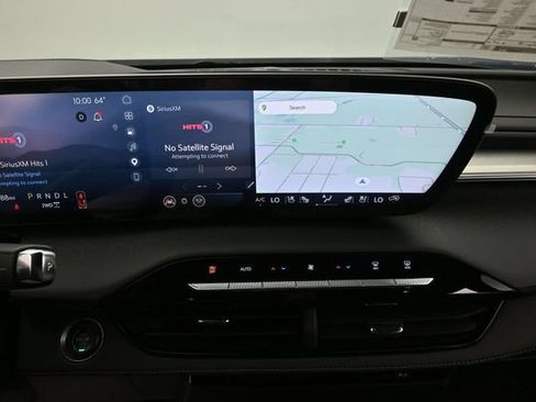 Used 2025 Buick Enclave Avenir w/ LPO, Floor Liner Package AWD/4WD image 34
