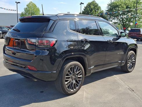 Used 2023 Jeep Compass High Altitude AWD/4WD image 6