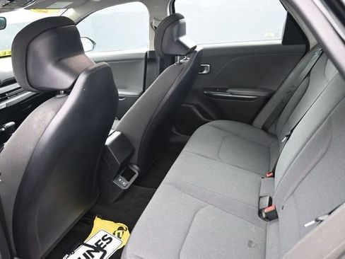 Used 2025 Kia K4 FWD image 16