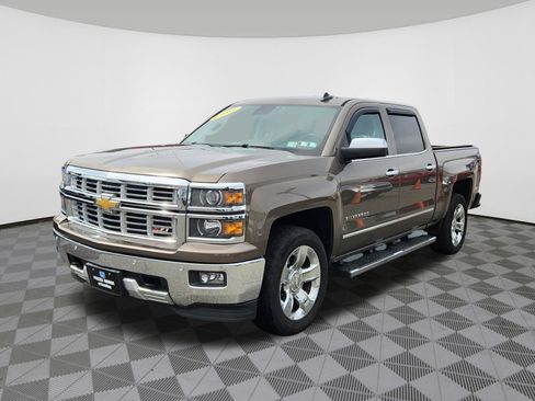 Used 2015 Chevrolet Silverado 1500 LTZ Z71 w/ LTZ Plus Package AWD/4WD image 2