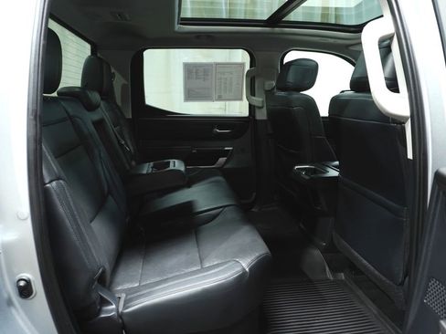Used 2022 Toyota Tundra Limited image 15