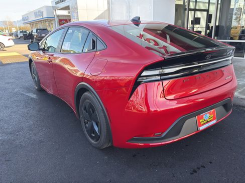 New 2026 Toyota Prius Plug-In Hybrid image 10