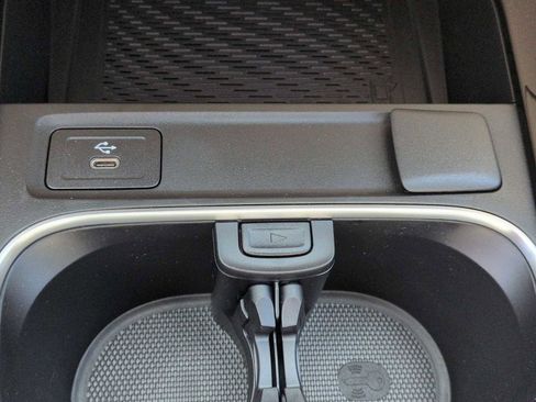 Used 2026 Mercedes-Benz GLA 250 4MATIC image 32