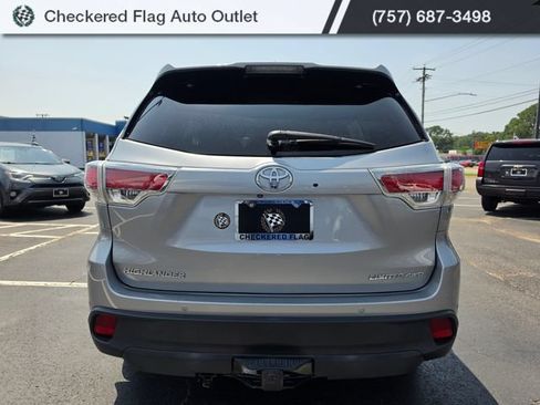 Used 2016 Toyota Highlander Limited Platinum AWD/4WD image 6
