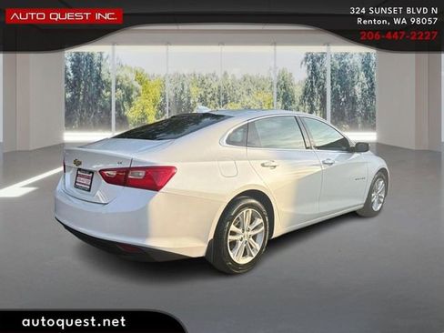 Used 2017 Chevrolet Malibu LT image 5