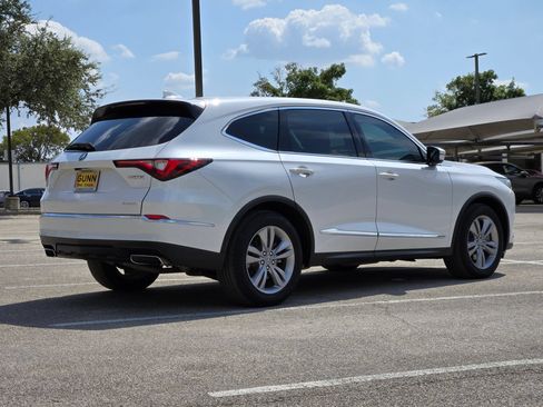 Used 2023 Acura MDX SH-AWD image 3