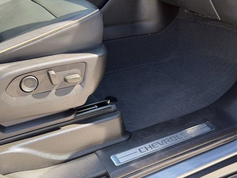 Used 2023 Chevrolet Tahoe Premier w/ Advanced Technology Package image 41