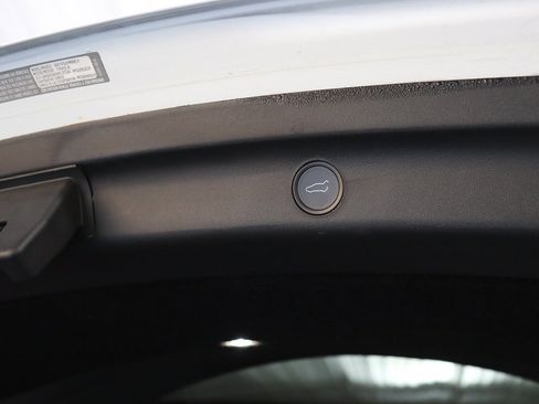 Used 2023 Tesla Model Y Long Range image 27