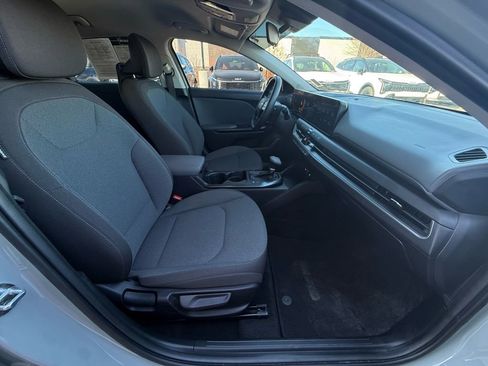 Certified 2025 Kia K4 LXS image 31