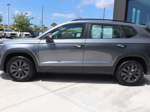 Used 2023 Volkswagen Taos S FWD image 7