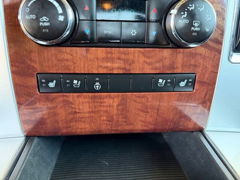 Used 2012 RAM 3500 Laramie RWD image 16