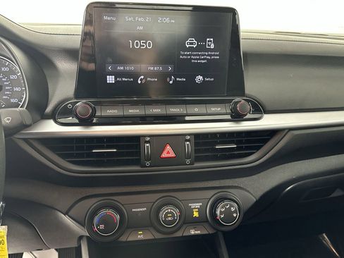 Used 2023 Kia Forte LXS image 25