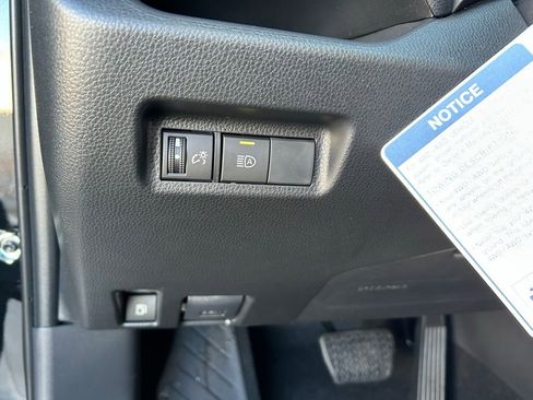 Used 2025 Toyota RAV4 XLE image 29