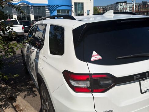 Used 2026 Honda Pilot Elite image 8