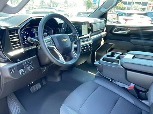 Used 2024 Chevrolet Silverado 1500 LT RWD image 10