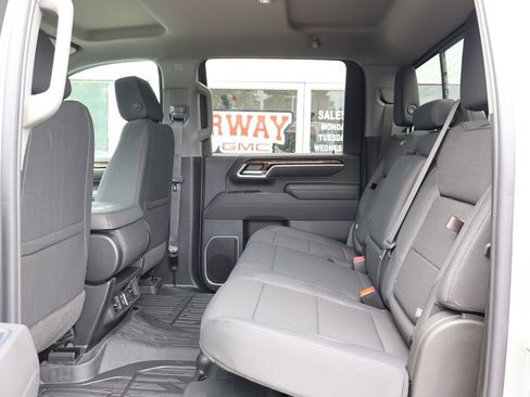 New 2026 GMC Sierra 3500 SLE w/ Preferred Package AWD/4WD image 28