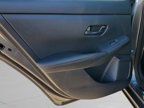 Certified 2025 Nissan Sentra S image 10