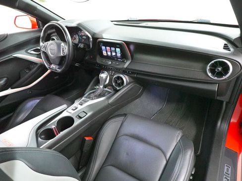 Used 2018 Chevrolet Camaro SS RWD image 27