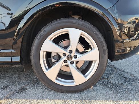 Used 2025 Audi Q5 Prestige image 7