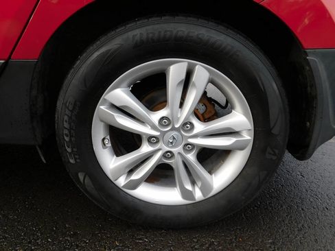 Used 2011 Hyundai Tucson GLS image 21