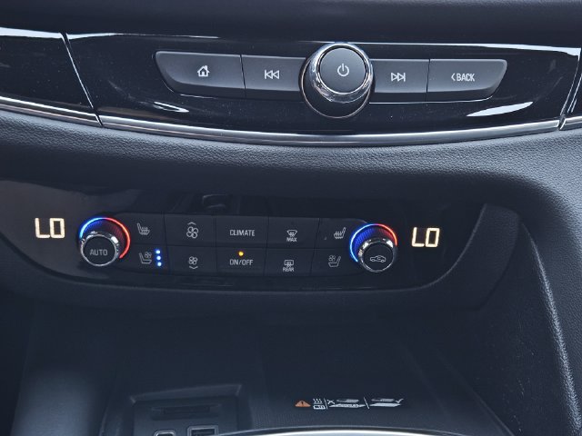 Used 2023 Buick Enclave Avenir w/ Avenir Technology Package FWD image 18