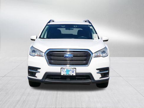 Used 2019 Subaru Ascent Premium image 2