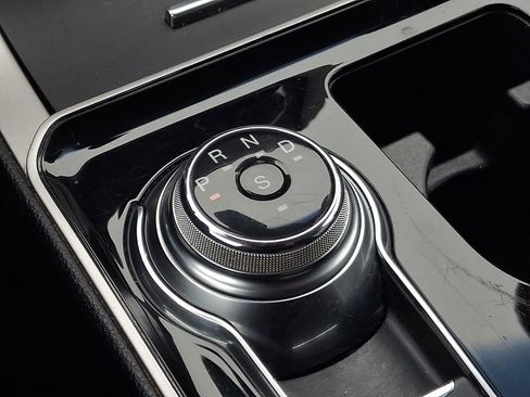 Used 2019 Ford Edge SEL w/ Equipment Group 201A image 14