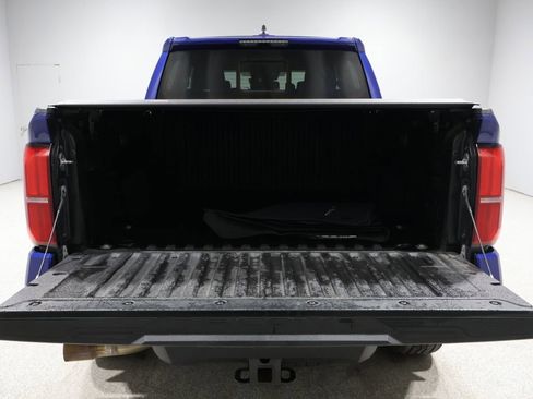 Used 2024 Toyota Tacoma TRD Off-Road image 4