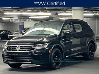 Used 2023 Volkswagen Tiguan SE R-Line AWD/4WD video 3