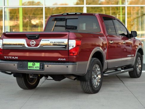 Used 2019 Nissan Titan Platinum Reserve w/ Platinum Utility Package image 7