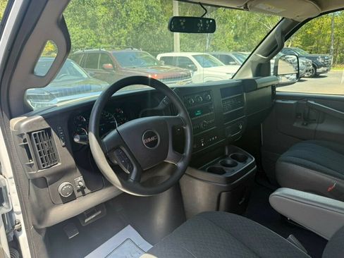 Used 2025 GMC Savana 2500 w/ Driver Convenience Package RWD image 3