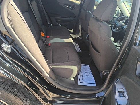 Used 2018 Chevrolet Malibu LT image 16