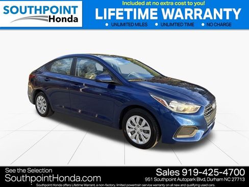 Used 2022 Hyundai Accent SE image 1