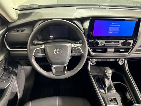 Certified 2026 Toyota Grand Highlander AWD image 44