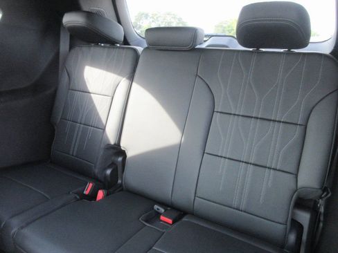 New 2026 Buick Enclave Avenir w/ Super Cruise Package FWD image 14