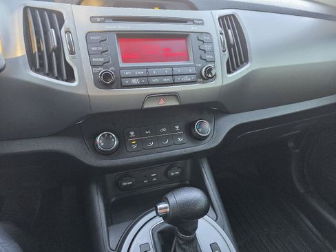 Used 2015 Kia Sportage LX AWD/4WD image 14