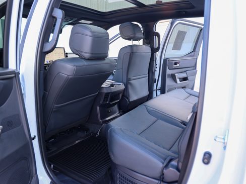 Used 2025 Toyota Tundra Limited image 41