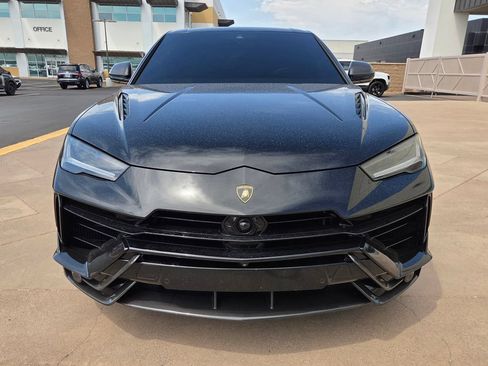 Used 2023 Lamborghini Urus Performante AWD/4WD image 2