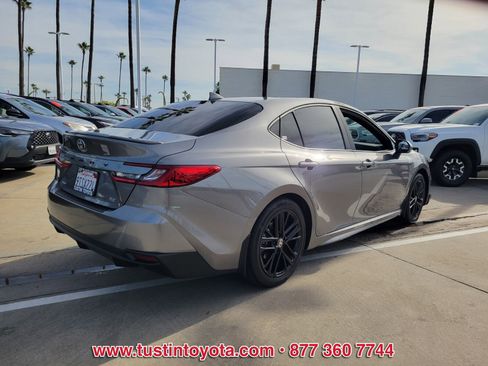 Certified 2025 Toyota Camry SE image 4