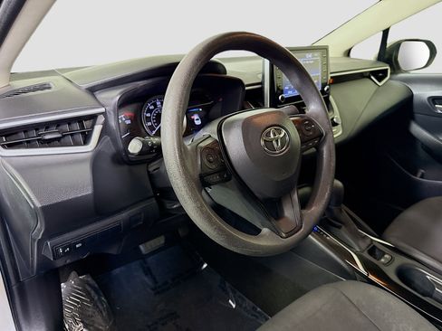 Used 2020 Toyota Corolla LE image 22