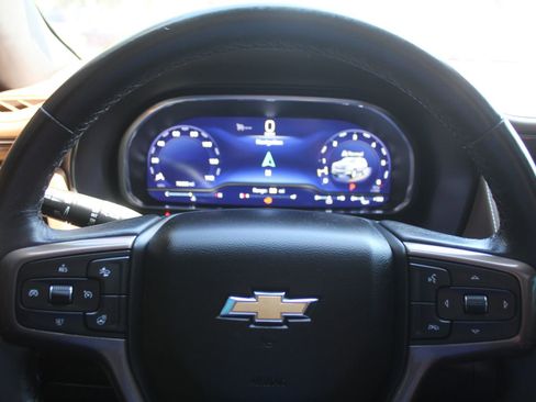 Used 2023 Chevrolet Tahoe High Country RWD image 34