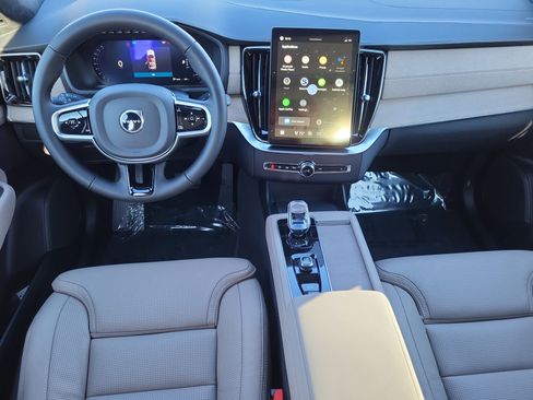 New 2026 Volvo XC90 B6 Ultra w/ Lounge Package image 16