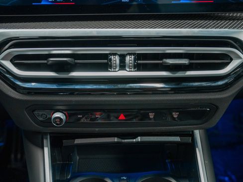 Used 2024 BMW M2 w/ Lighting Package image 27