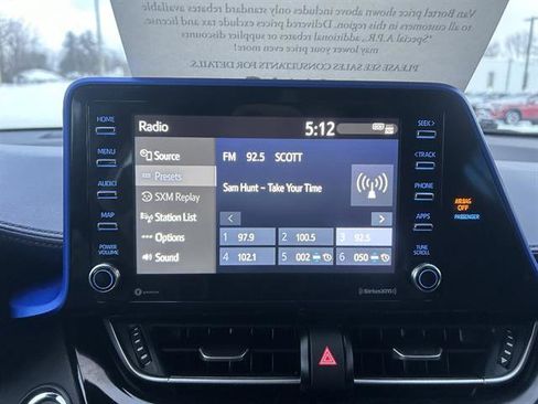 Used 2022 Toyota C-HR XLE image 15